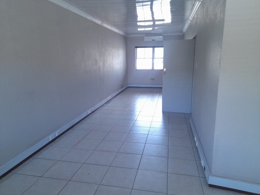 To Let commercial Property for Rent in Kenilworth Western Cape